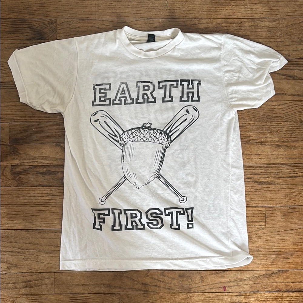 Environmental Activism Vintage Tee with Earth First Design - Medium